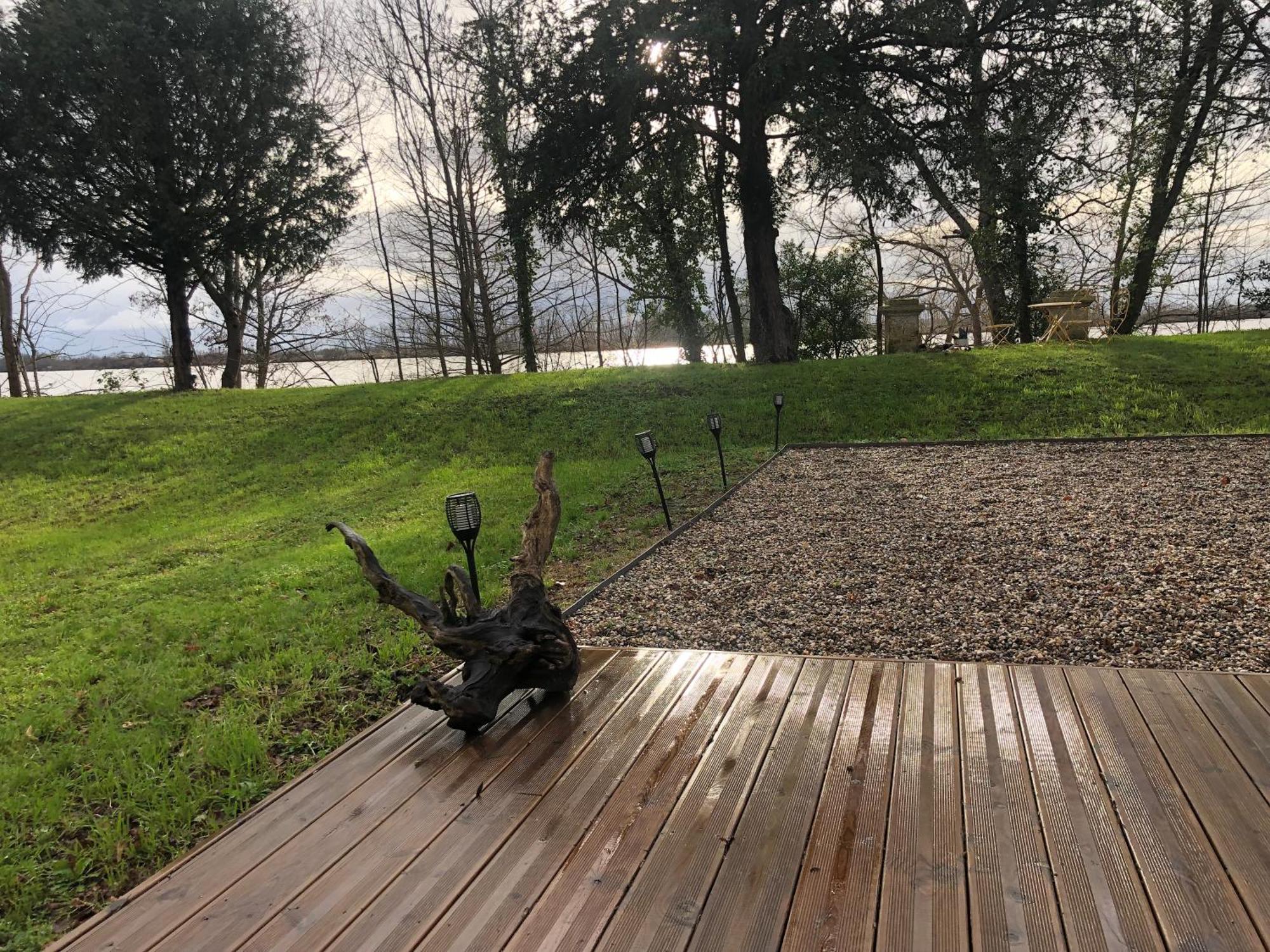 Vila Les Rives De Port Neuf Saint-André-de-Cubzac Exteriér fotografie