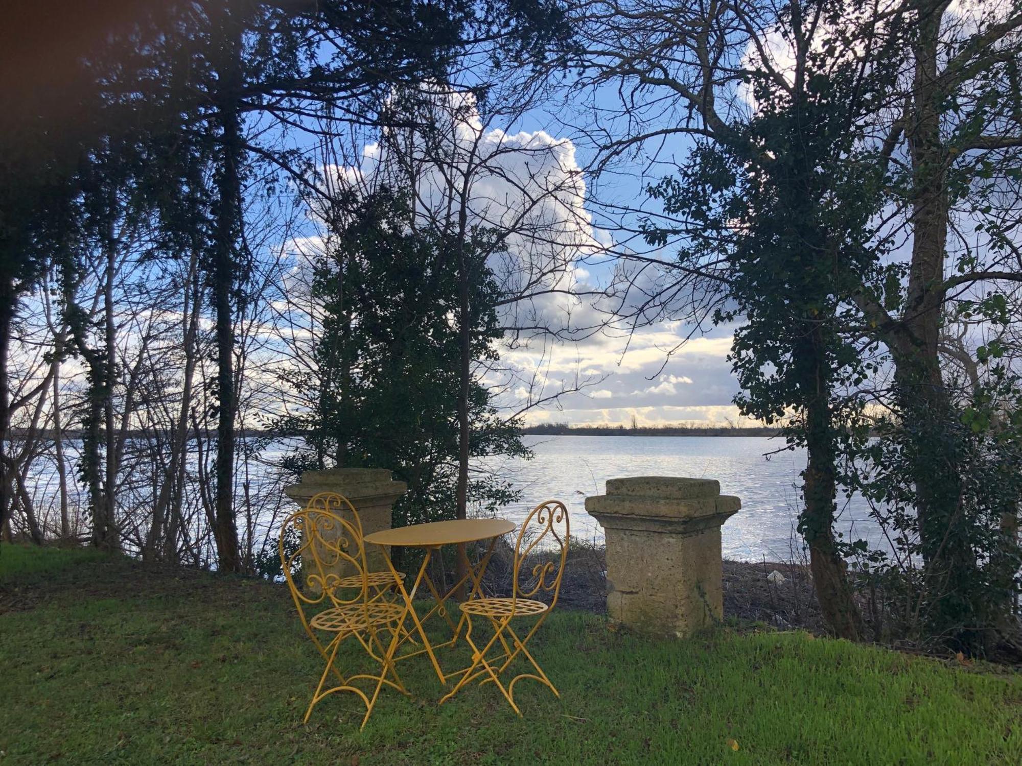 Vila Les Rives De Port Neuf Saint-André-de-Cubzac Exteriér fotografie