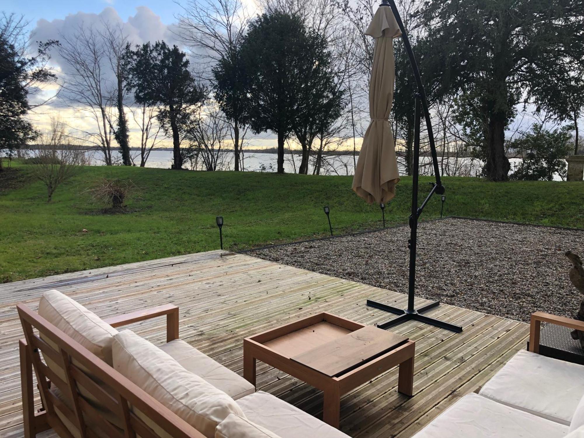 Vila Les Rives De Port Neuf Saint-André-de-Cubzac Exteriér fotografie